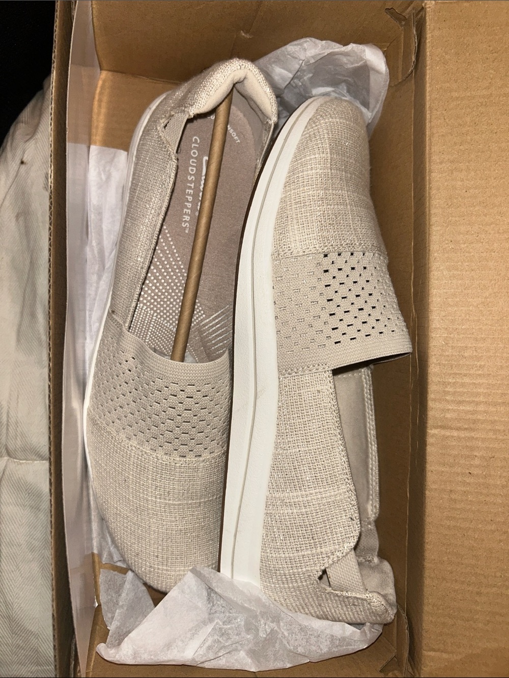 Clarks Cloudsteppers Beige Slip-On Flats